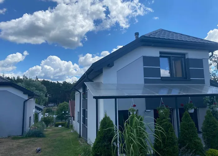 Wiejska 21